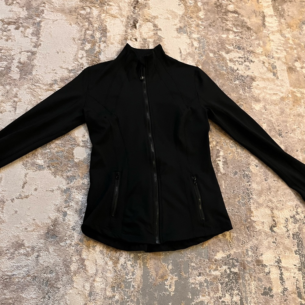 XS 90 Degree workout jacket with zippers and thumb hole excellent condition